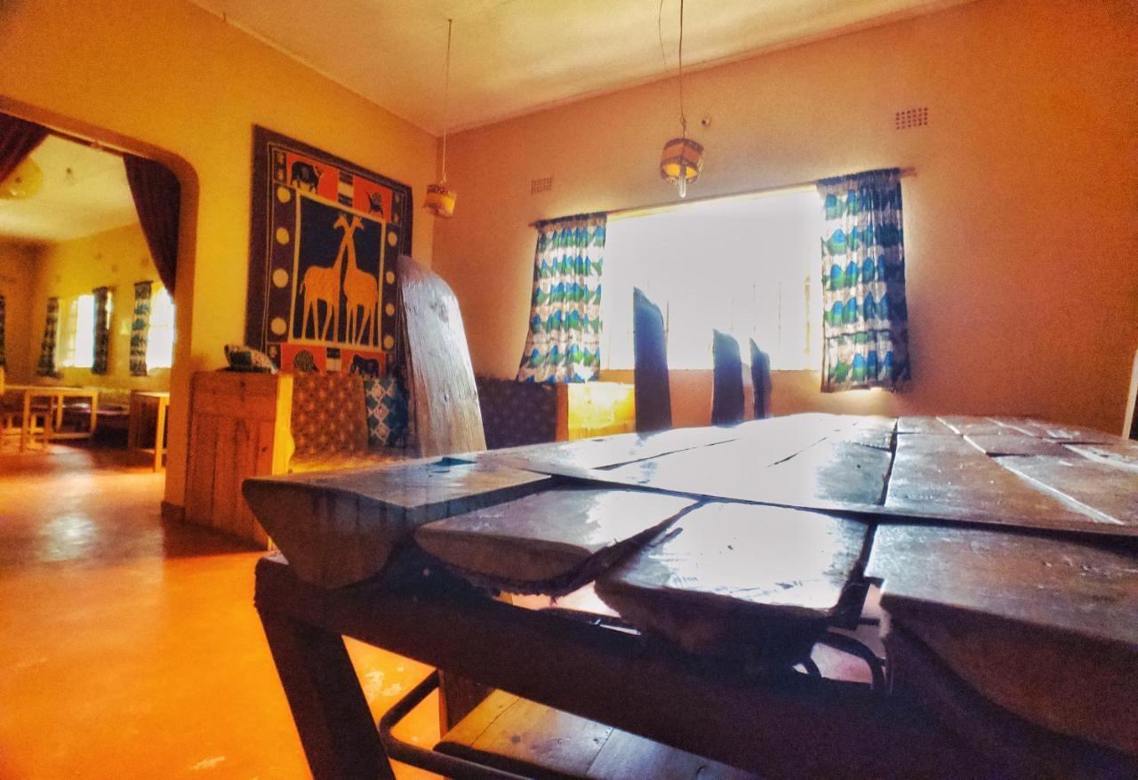 Blend Lodge And Kitchen - Pakachere ゾンバ エクステリア 写真